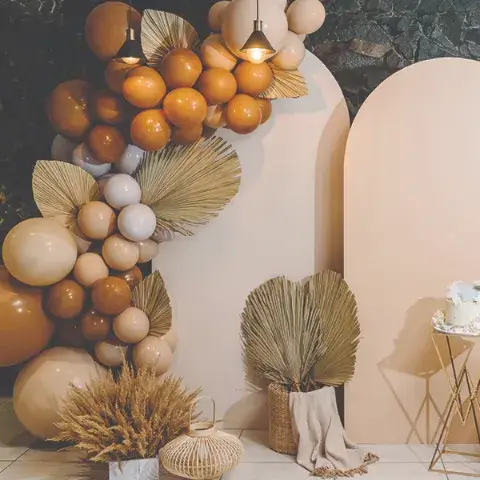 balloon-decor-styling_0002_birthday-cake-on-a-background-balloons-party-decor-2023-11-27-04-52-28-utc